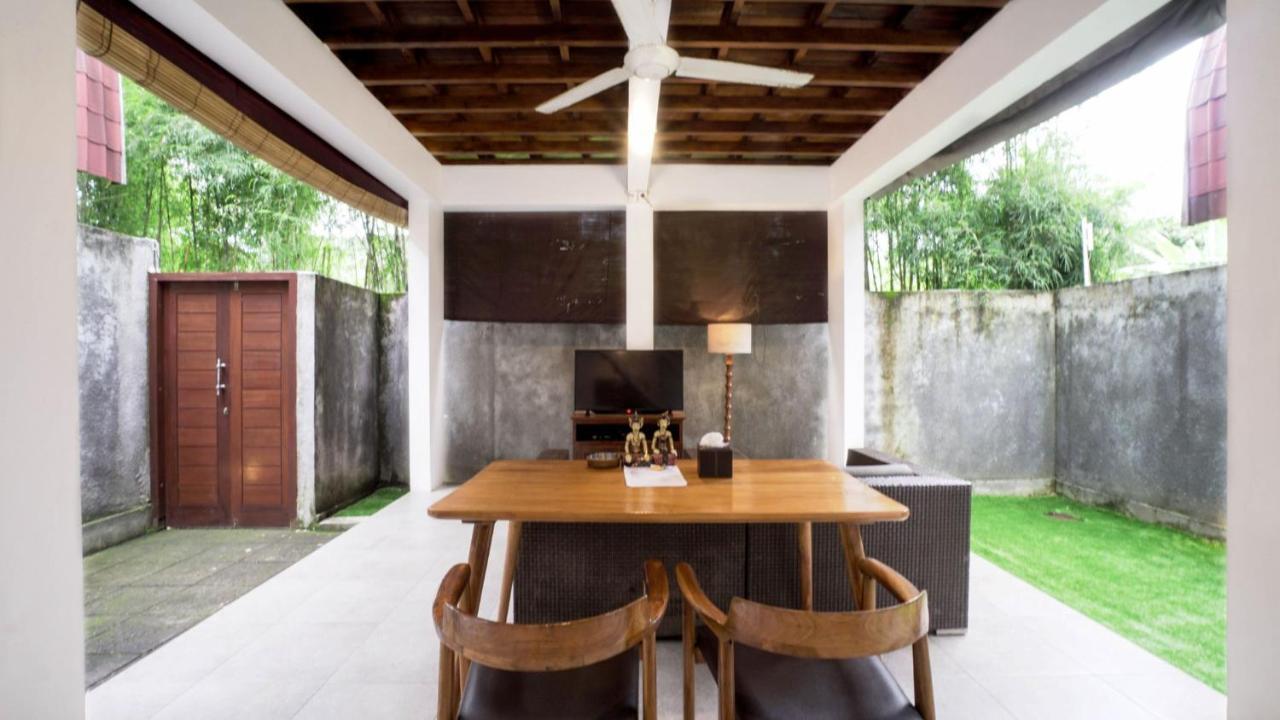 The Lumbung Wood Villa Seminyak Esterno foto